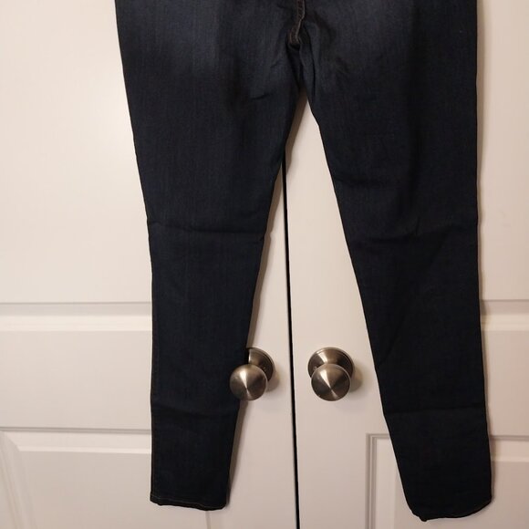 Fashion Nova High Waist Jeans - Picture 9 of 9